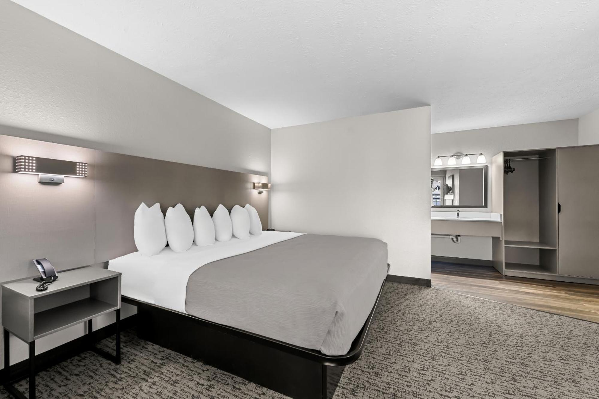Quality Inn & Suites At Dollywood Lane Pigeon Forge Bagian luar foto