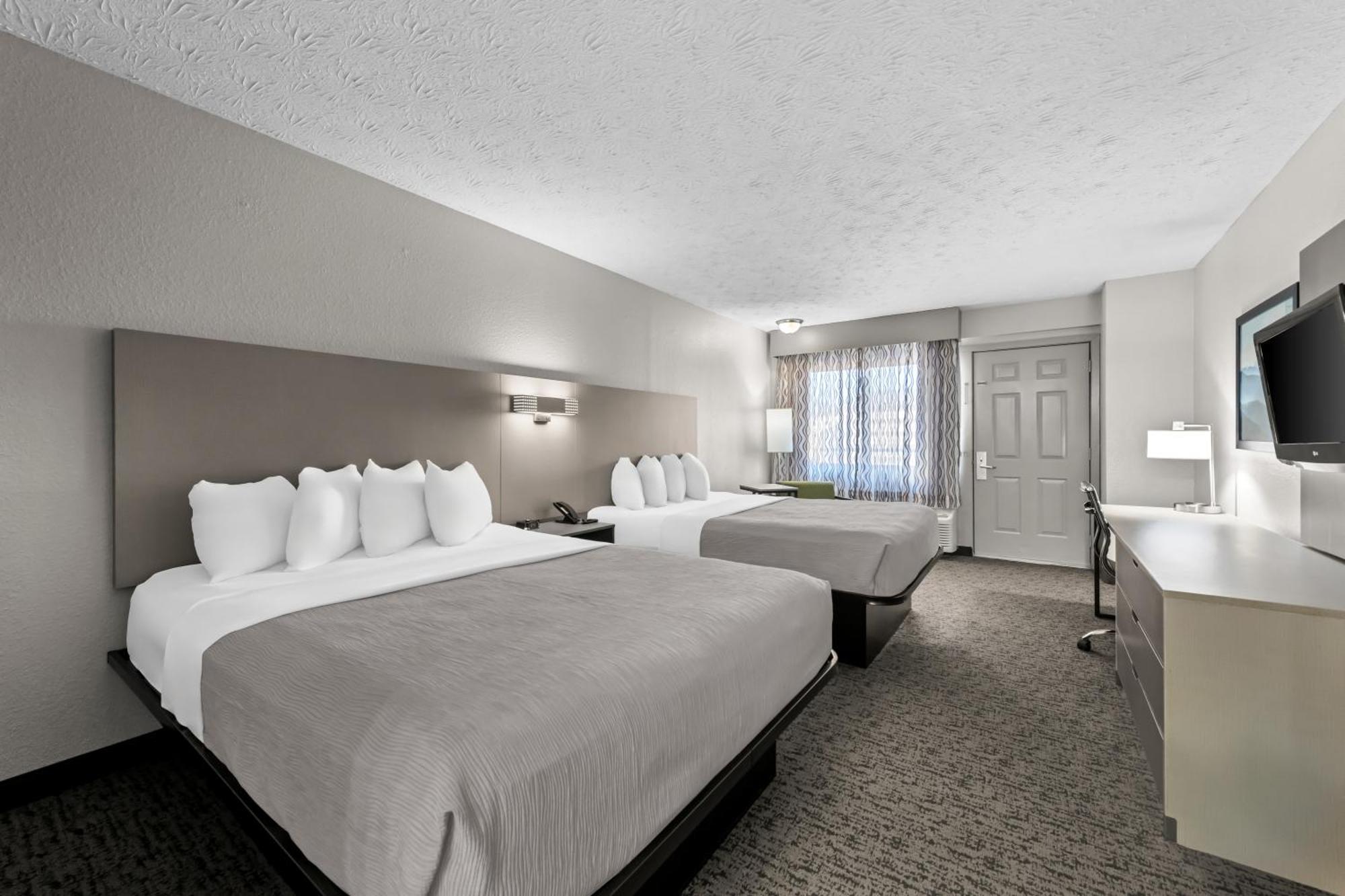 Quality Inn & Suites At Dollywood Lane Pigeon Forge Bagian luar foto
