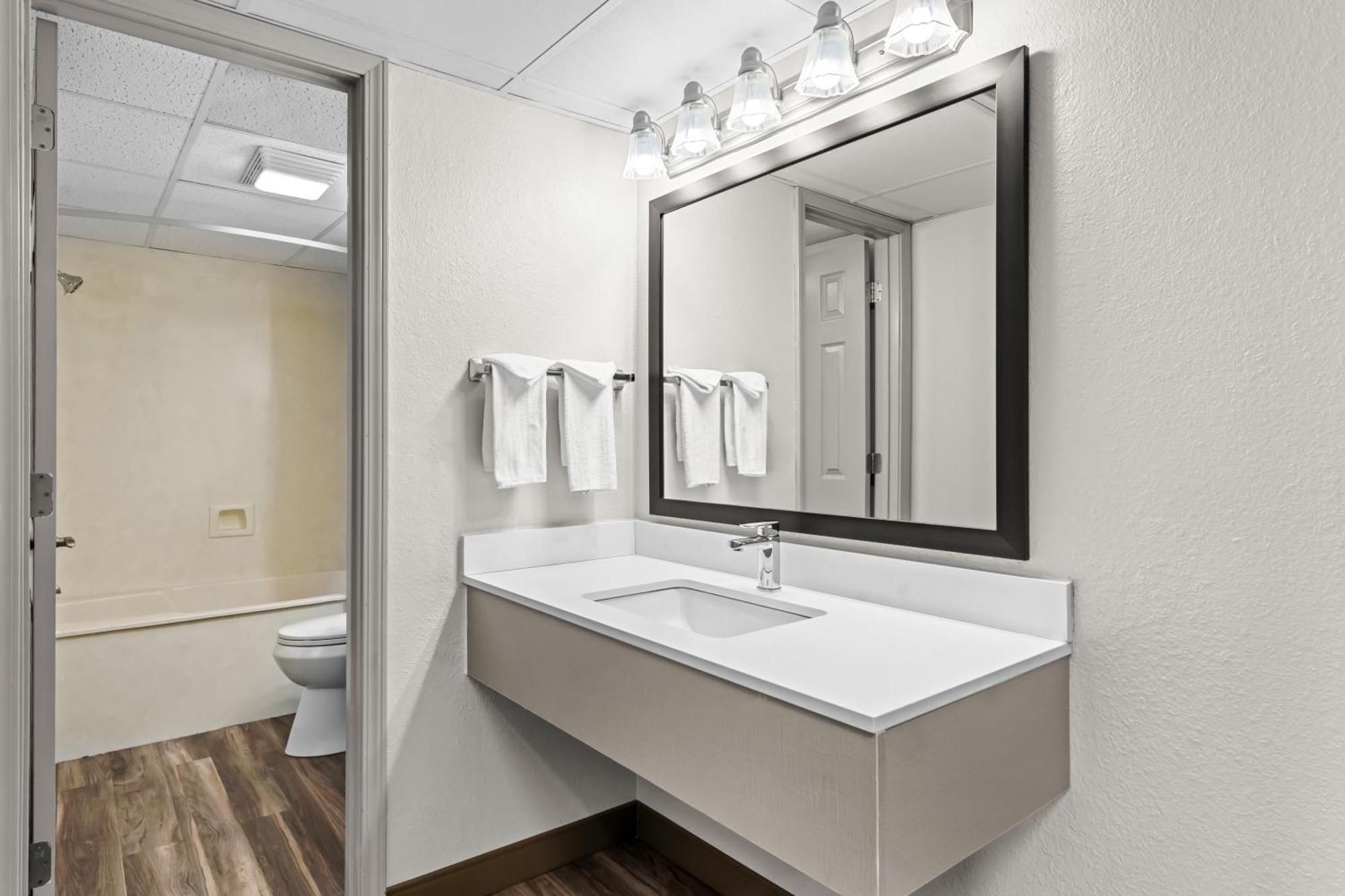 Quality Inn & Suites At Dollywood Lane Pigeon Forge Bagian luar foto
