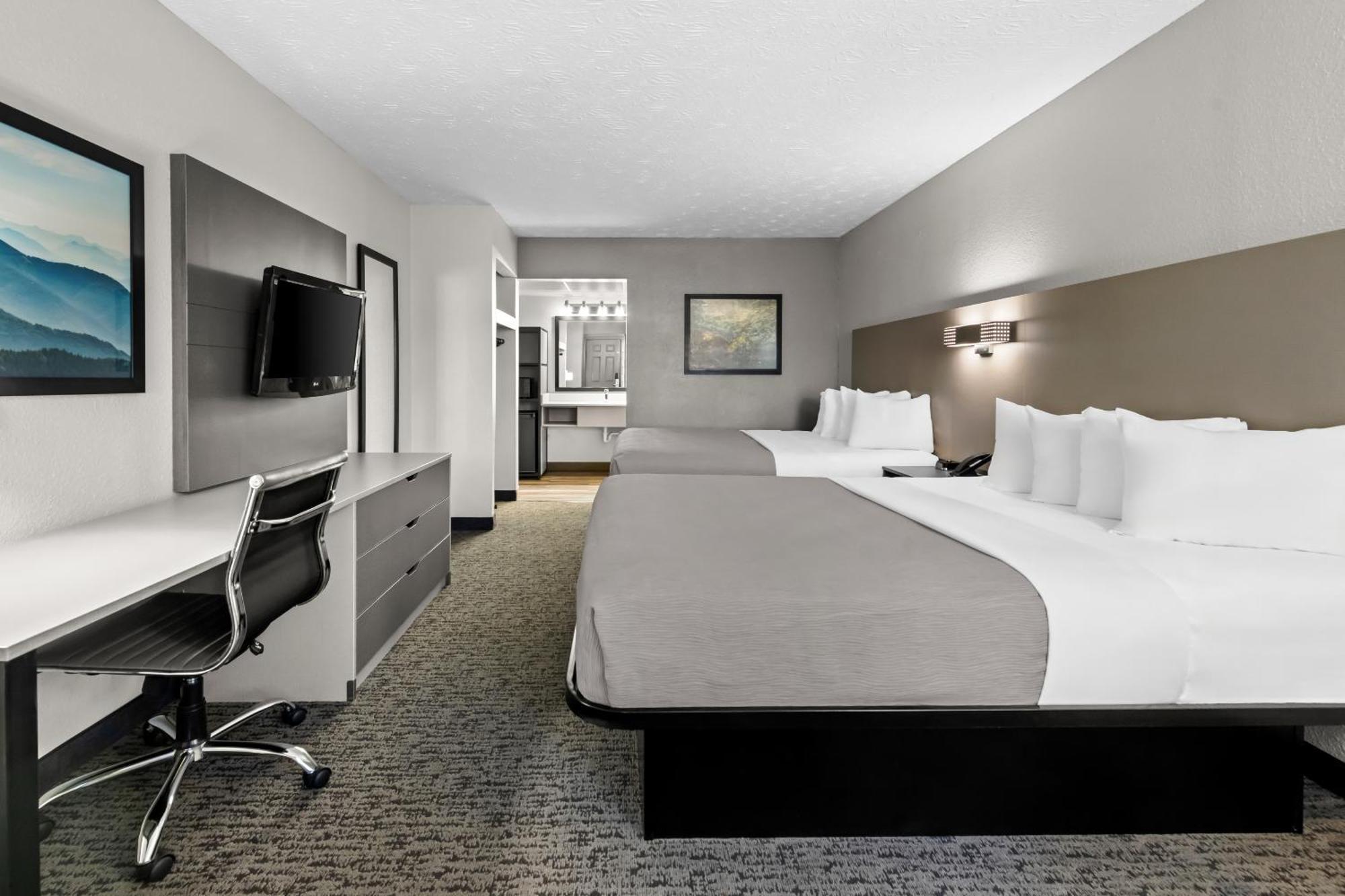 Quality Inn & Suites At Dollywood Lane Pigeon Forge Bagian luar foto
