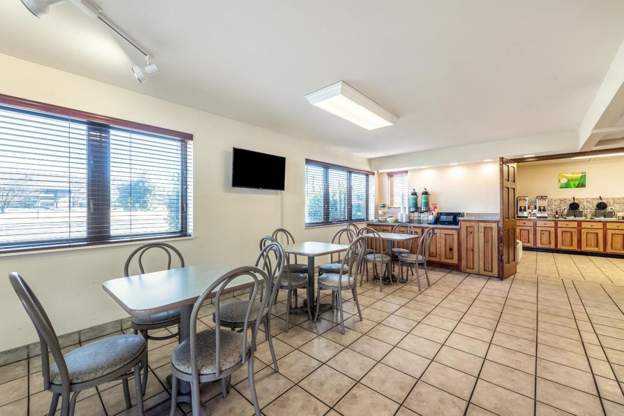 Quality Inn & Suites At Dollywood Lane Pigeon Forge Bagian luar foto